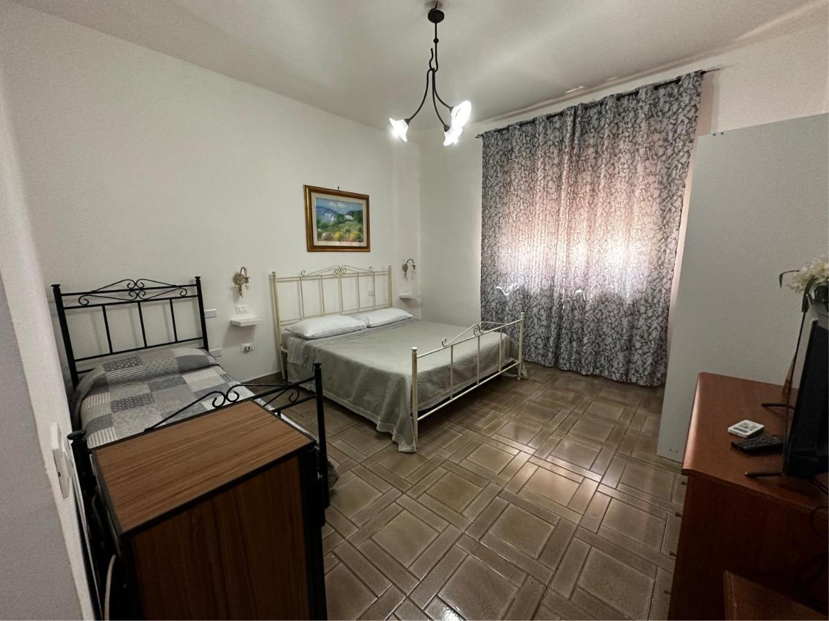 B&B Villa Grazia Pulsano Bagian luar foto